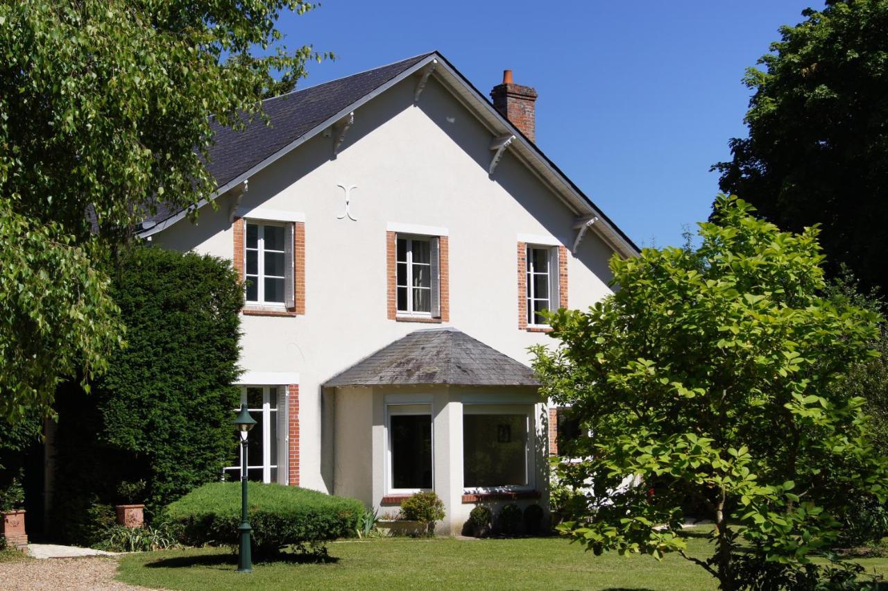 L'Atelier Du Chateau Saint-Ay Εξωτερικό φωτογραφία